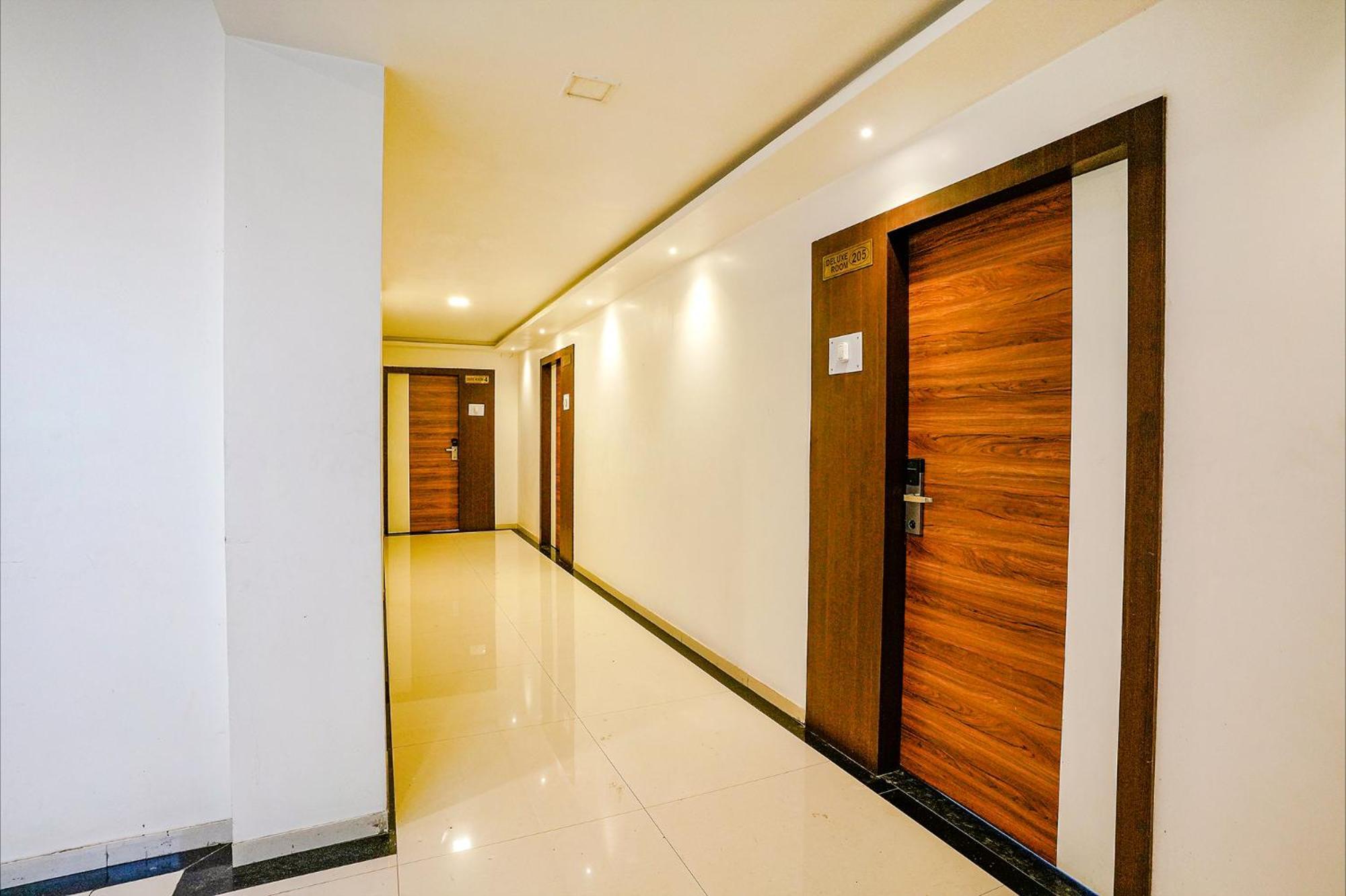 Fabhotel Krishna Inn Kashele Exterior photo